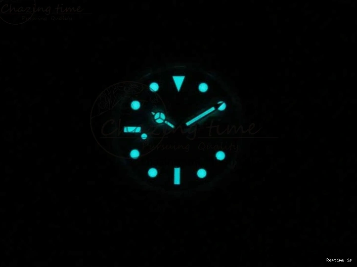 0104 Submariner 40mm White Ceramic 5GF Best Edition Dark Blue Dial on Blue Rubber Strap SA DailyWear 2486